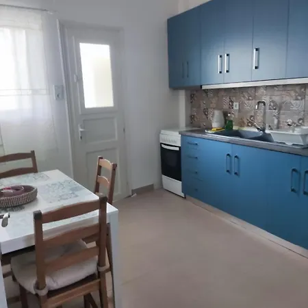 Magda's House Apartment Galatas (Poros)