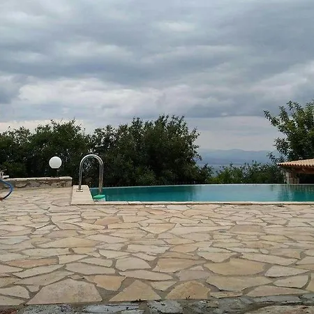 Magda's House Mikrá Mandínia